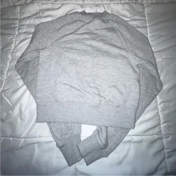 Crewneck - Picture 3 of 3